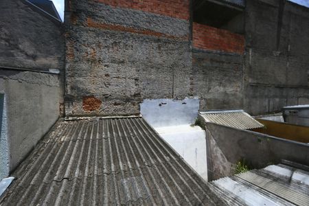 quarto 1 vista de casa para alugar com 2 quartos, 140m² em Jardim Maria Rosa, Taboão da Serra