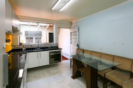 Casa para alugar com 140m², 2 quartos e 1 vaga Casa para alugar com 140m², 2 quartos e 1 vagacozinha