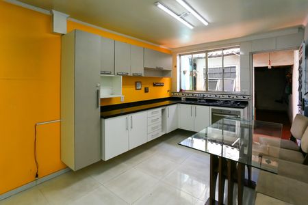 Casa para alugar com 140m², 2 quartos e 1 vaga Casa para alugar com 140m², 2 quartos e 1 vagacozinha