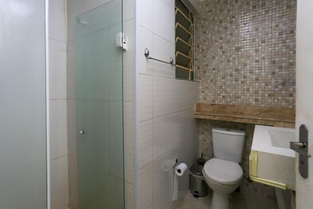 Casa para alugar com 140m², 2 quartos e 1 vaga Casa para alugar com 140m², 2 quartos e 1 vagaBanheiro