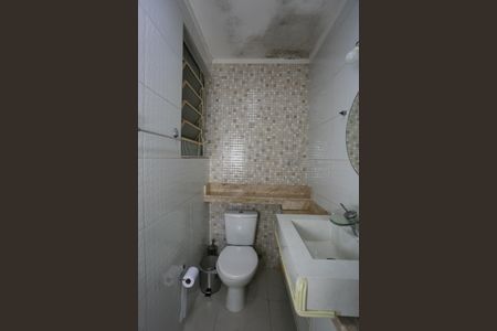 Casa para alugar com 140m², 2 quartos e 1 vaga Casa para alugar com 140m², 2 quartos e 1 vagaBanheiro