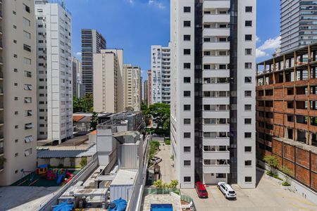 Apartamento à venda com 206m², 4 quartos e 2 vagas Apartamento à venda com 206m², 4 quartos e 2 vagasVista da Suíte 1