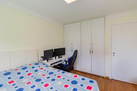 Apartamento à venda com 206m², 4 quartos e 2 vagas Apartamento à venda com 206m², 4 quartos e 2 vagasQuarto 3