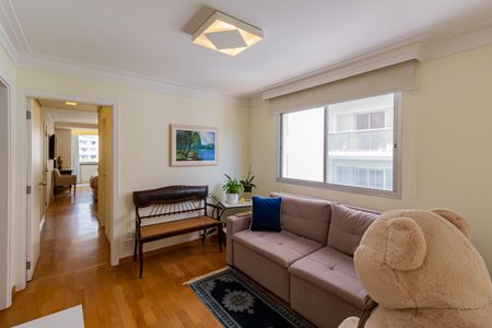 Apartamento à venda com 206m², 4 quartos e 2 vagas Apartamento à venda com 206m², 4 quartos e 2 vagasSala de TV