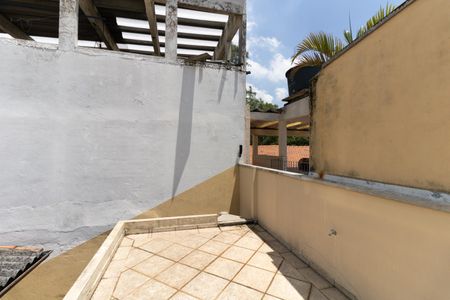 Casa à venda com 180m², 3 quartos e 2 vagasTerraço
