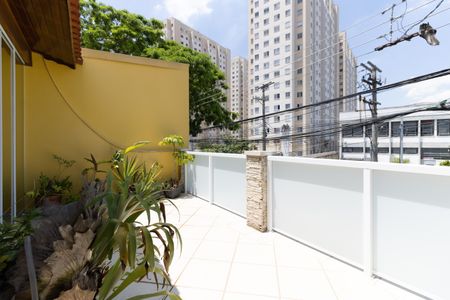 Casa à venda com 180m², 3 quartos e 2 vagasVaranda da Suíte