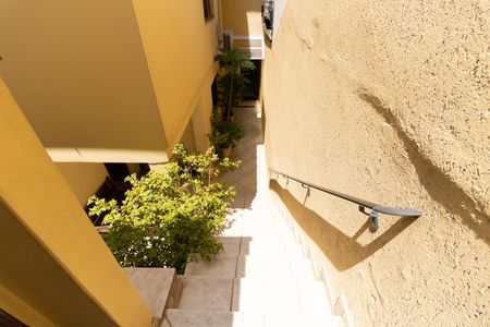 Casa à venda com 180m², 3 quartos e 2 vagasEscada 