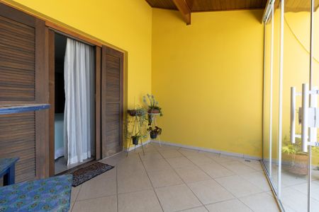 Casa à venda com 180m², 3 quartos e 2 vagasVaranda da Suíte