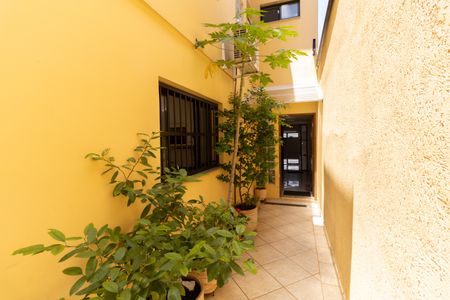 Casa à venda com 180m², 3 quartos e 2 vagasCorredor Lateral
