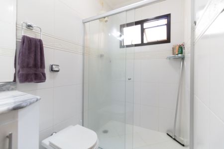 Casa à venda com 180m², 3 quartos e 2 vagasBanheiro da Suíte