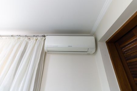 Casa à venda com 180m², 3 quartos e 2 vagasSuíte