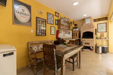 Casa à venda com 180m², 3 quartos e 2 vagasÁrea Gourmet 