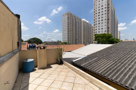 Casa à venda com 180m², 3 quartos e 2 vagasTerraço