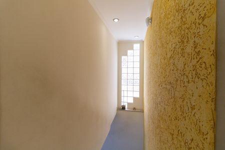 Casa à venda com 180m², 3 quartos e 2 vagasEscada