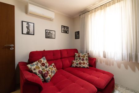 Casa à venda com 180m², 3 quartos e 2 vagasQuarto 2