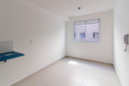 Sala de apartamento para alugar com 1 quarto, 24m² em Parque Industrial Tomas Edson, São Paulo