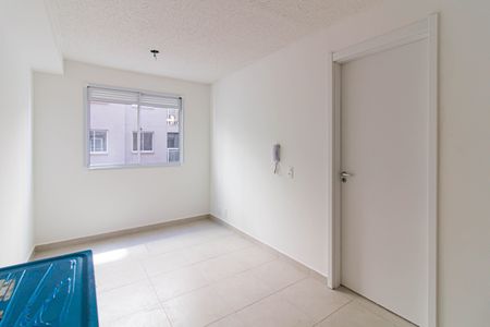 Sala de apartamento para alugar com 1 quarto, 24m² em Parque Industrial Tomas Edson, São Paulo