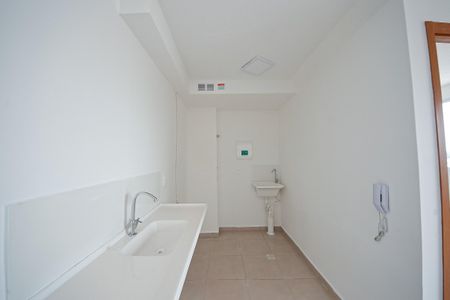 Apartamento para alugar com 37m², 2 quartos e 1 vaga