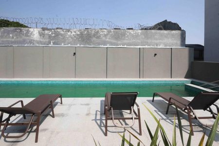 Apartamento à venda com 38m², 2 quartos e sem vagaÁrea comum - Piscina