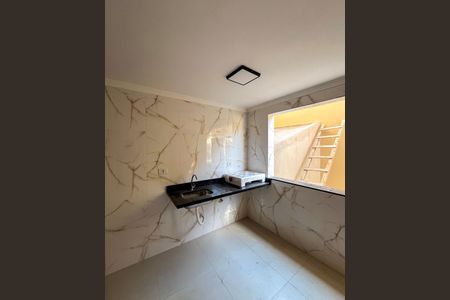 Cozinha de kitnet/studio para alugar com 1 quarto, 38m² em Cursino, São Paulo