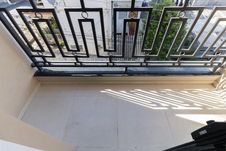 Studio para alugar com 38m², 1 quarto e sem vaga Studio para alugar com 38m², 1 quarto e sem vagaVaranda