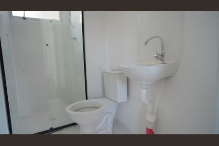 Banheiro  de apartamento à venda com 1 quarto, 42m² em Ipanema, Porto Alegre