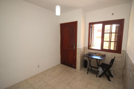 Sala de casa à venda com 4 quartos, 98m² em Hípica, Porto Alegre