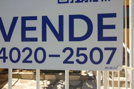 Casa à venda com 98m², 4 quartos e 1 vagaPlaca