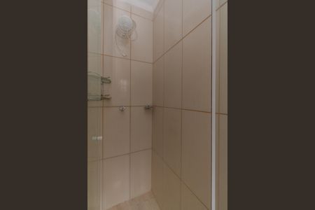 Banheiro de apartamento à venda com 1 quarto, 43m² em Teresópolis, Porto Alegre