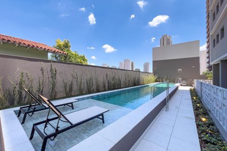 Studio à venda com 35m², 1 quarto e sem vaga Studio à venda com 35m², 1 quarto e sem vagaÁrea comum - Piscina