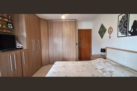 Suíte  de casa à venda com 3 quartos, 200m² em Jardim Orlandina, São Bernardo do Campo