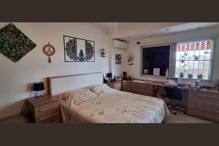 Suíte  de casa à venda com 3 quartos, 200m² em Jardim Orlandina, São Bernardo do Campo