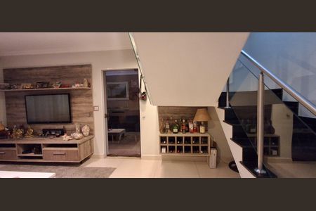 Casa à venda com 200m², 3 quartos e 2 vagasSala