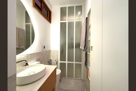 Apartamento à venda com 52m², 1 quarto e sem vagaBanheiro social