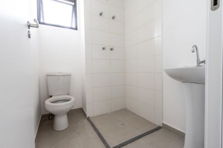 Banheiro de apartamento à venda com 2 quartos, 34m² em Barra Funda, São Paulo