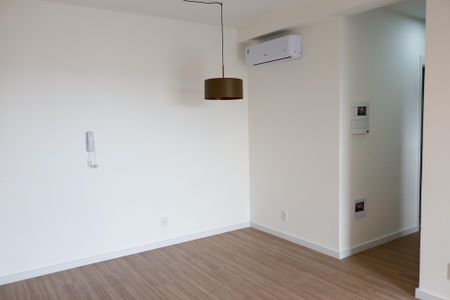 Apartamento à venda com 67m², 3 quartos e 1 vaga Apartamento à venda com 67m², 3 quartos e 1 vagaSala