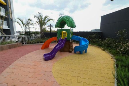 Apartamento à venda com 67m², 3 quartos e 1 vaga Apartamento à venda com 67m², 3 quartos e 1 vagaÁrea comum - Playground