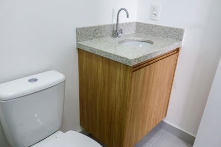 Apartamento à venda com 67m², 3 quartos e 1 vaga Apartamento à venda com 67m², 3 quartos e 1 vagaBanheiro
