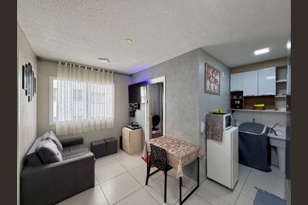 Sala de apartamento para alugar com 2 quartos, 33m² em Santo Amaro, São Paulo