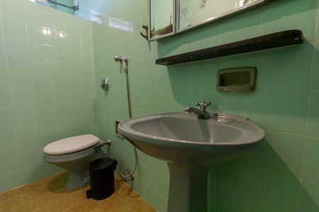 Apartamento para alugar com 110m², 2 quartos e sem vagaBanheiro