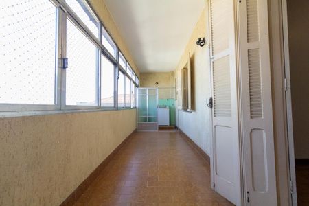 Apartamento para alugar com 110m², 2 quartos e sem vagaVaranda