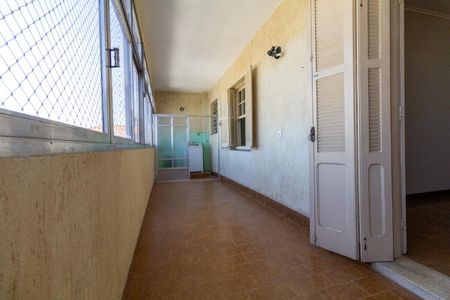 Apartamento para alugar com 110m², 2 quartos e sem vagaVaranda