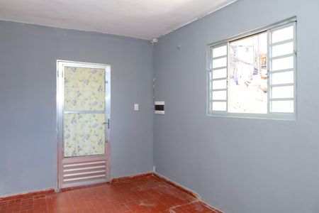 Sala de casa para alugar com 2 quartos, 80m² em Vila Santista, São Paulo