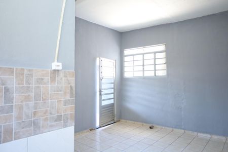 Casa para alugar com 80m², 2 quartos e sem vagaCozinha