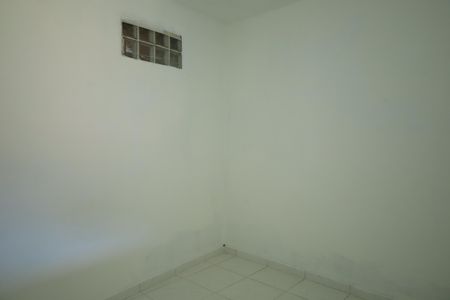 Quarto 2 de casa para alugar com 2 quartos, 80m² em Vila Santista, São Paulo