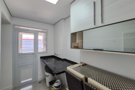 Apartamento à venda com 137m², 3 quartos e 3 vagas Apartamento à venda com 137m², 3 quartos e 3 vagasÁrea de Serviço