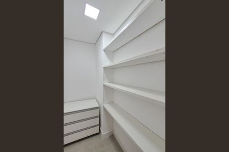 Apartamento à venda com 137m², 3 quartos e 3 vagas Apartamento à venda com 137m², 3 quartos e 3 vagasCozinha - Armários