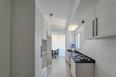 Apartamento à venda com 137m², 3 quartos e 3 vagas Apartamento à venda com 137m², 3 quartos e 3 vagasCozinha - Armários