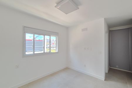 Apartamento à venda com 137m², 3 quartos e 3 vagas Apartamento à venda com 137m², 3 quartos e 3 vagasSuíte 2
