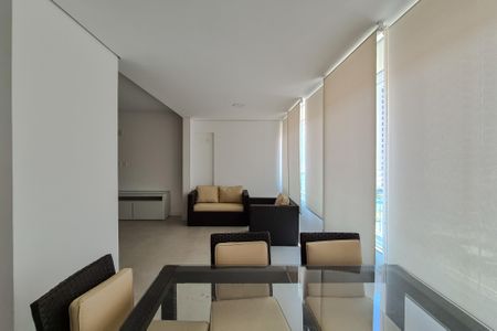 Apartamento à venda com 137m², 3 quartos e 3 vagas Apartamento à venda com 137m², 3 quartos e 3 vagasVaranda gourmet